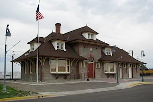 Ontario (OR) Station, 2009. Copyright Jim Hamre, used by permission.